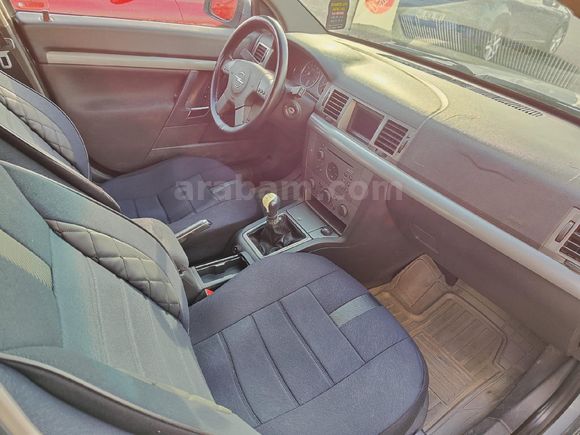 Galeriden Opel Vectra 1.6 Comfort 2004 Model Kırşehir