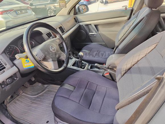 Galeriden Opel Vectra 1.6 Comfort 2004 Model Kırşehir