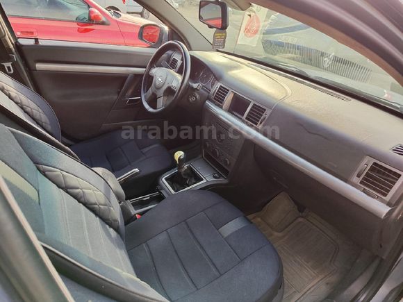 Galeriden Opel Vectra 1.6 Comfort 2004 Model Kırşehir