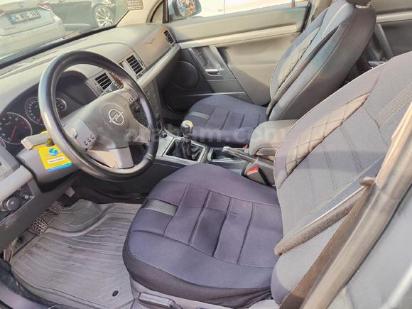 Galeriden Opel Vectra 1.6 Comfort 2004 Model Kırşehir