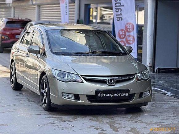 TUNÇ MOTORS / HONDA CIVIC 1.6i VTEC / TAM OTOMATİK /FIRSAT ARACI
