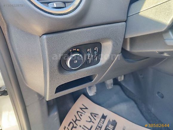 2014 ÇIKIŞLI OPEL CORSA 1.3 DİZEL ACTİVE 120.000 KM DE ÇOK TEMİZ