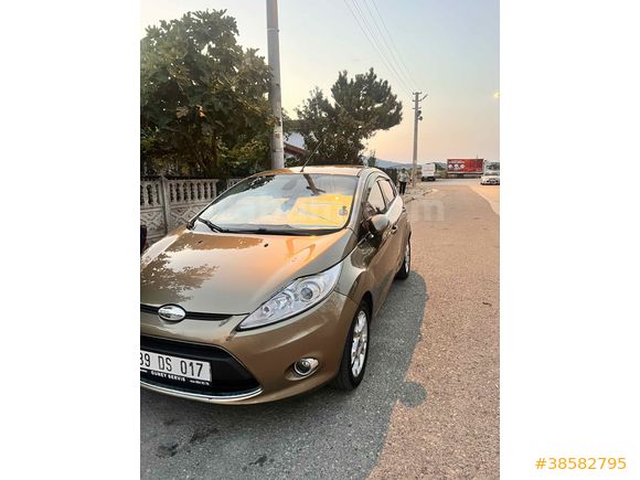 Sahibinden Ford Fiesta 1.4 Titanium X 2012 Model İstanbul 159.000 km Kahverengi