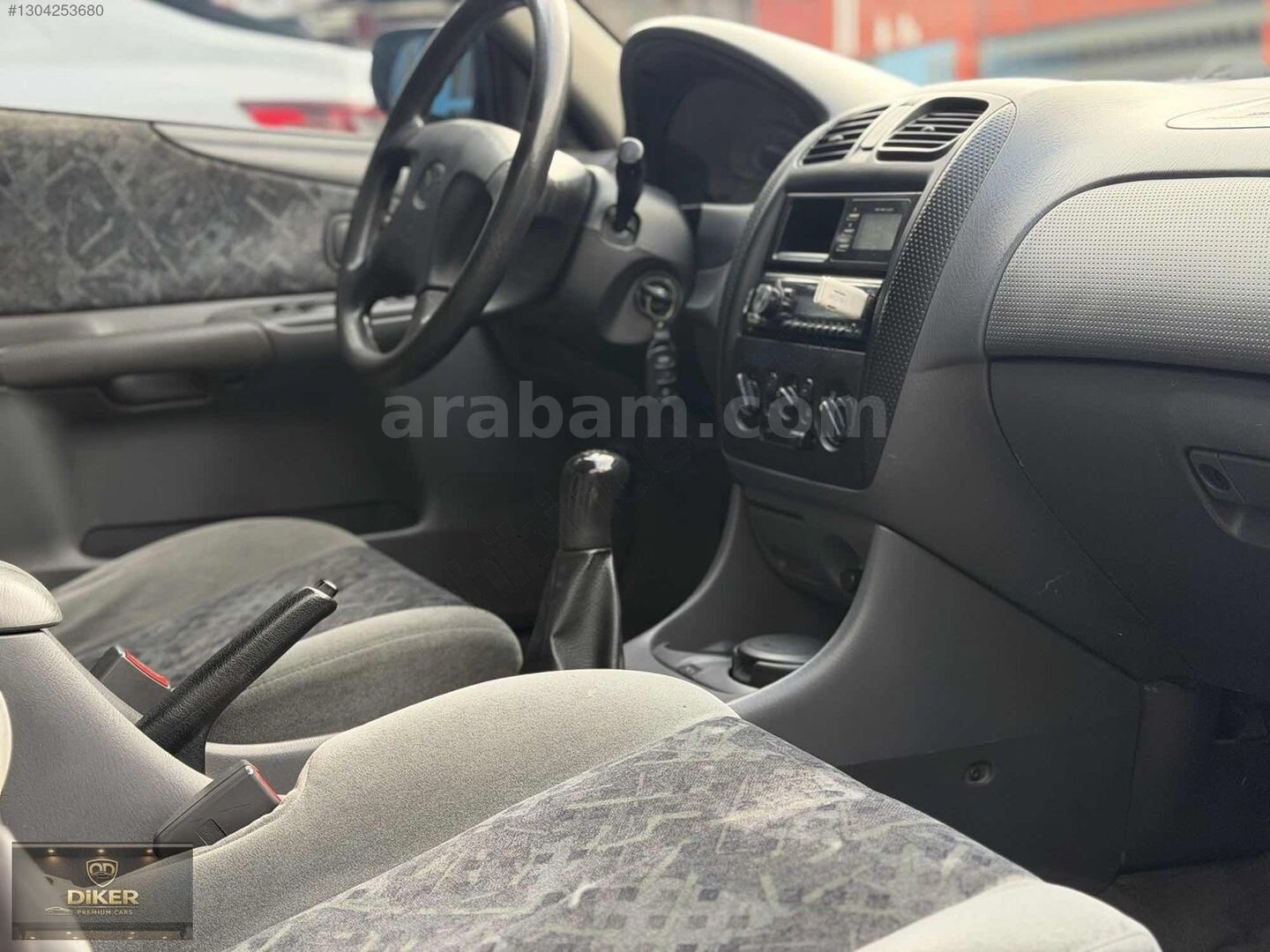 Galeriden Mazda 323 1.5 1.5i 2001 Model Uşak 180.000 km Gri 6