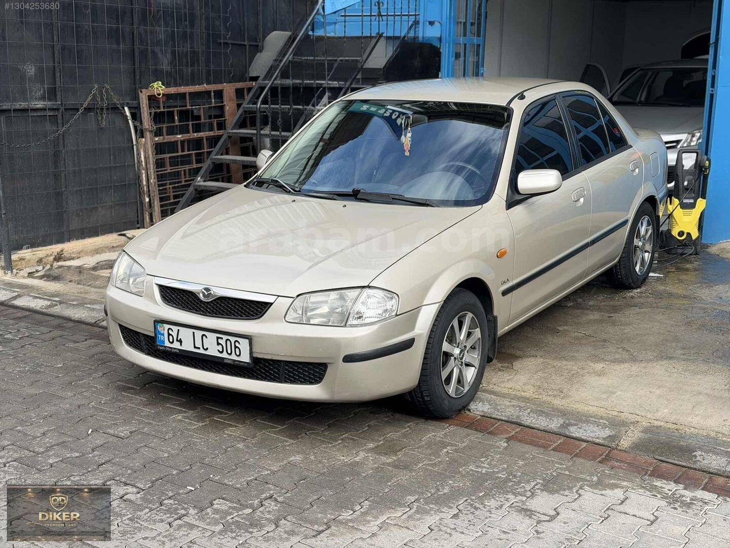 Galeriden Mazda 323 1.5 1.5i 2001 Model Uşak 180.000 km Gri 1