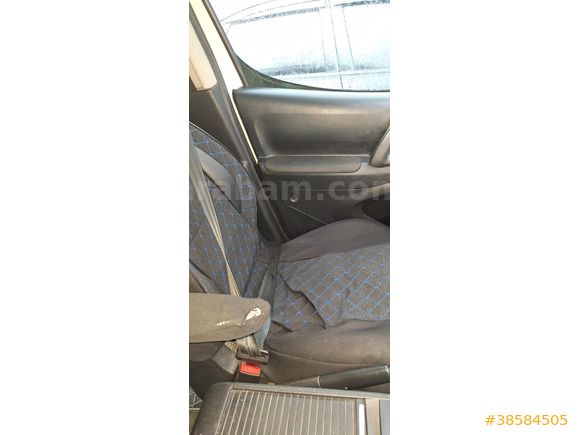 Sahibinden Peugeot Partner 1.6 BlueHDI Allure 2018 Model İstanbul 180.000 km Beyaz