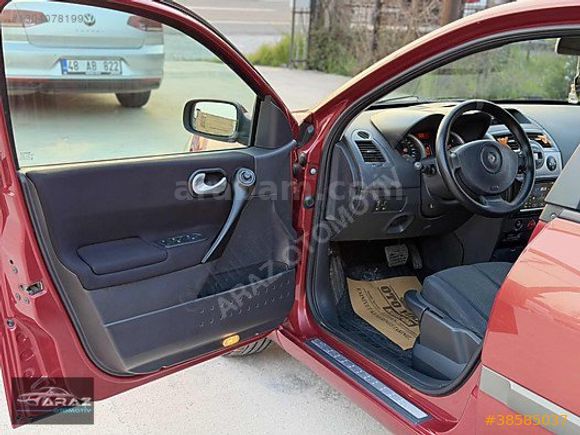 2005 OTOMATİK VİTES 150 BİN KM 1.6 16 VALF MEGANE 2 DYNAMİQUE