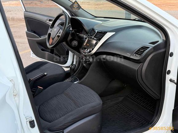 Sahibinden Hyundai Accent Blue 1.6 CRDI Mode Plus 2015 Model  281.000 km Beyaz