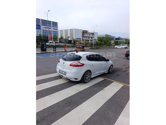 BİNİCİDEN KURUŞ MASRAFSIZ MEGANE 3