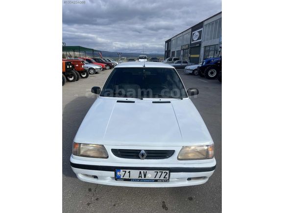 Sadece iki parça boyalı