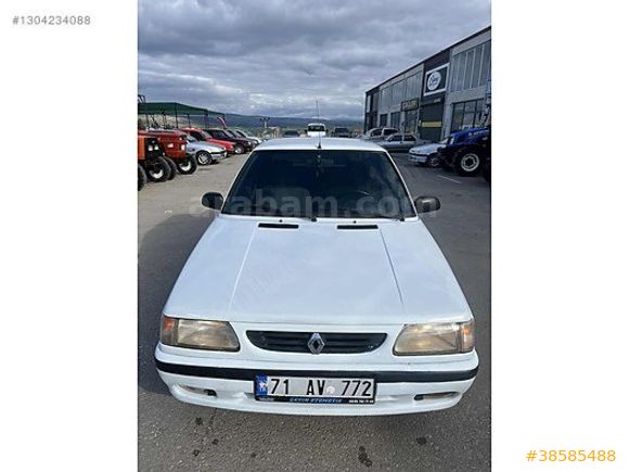 Sadece iki parça boyalı