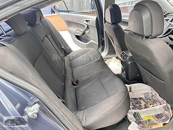 EMİR OTO'DAN 2009 OPEL İNSİGNİA 1.6 T EDİTİON 179'binde TEMİZ