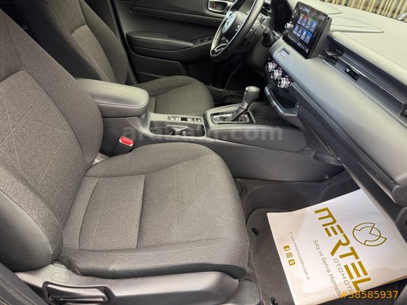 60 AY KREDİ İMKANI HONDA HR-V 1.5 E-HEV HİBRİT ELEGANCE