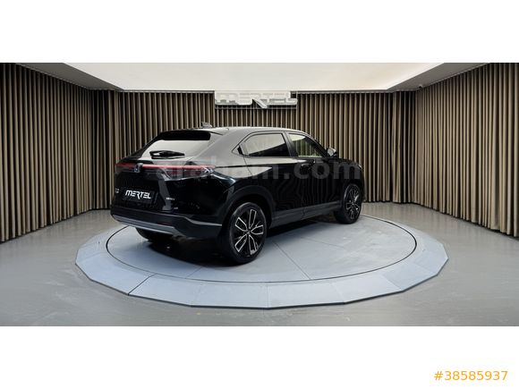 60 AY KREDİ İMKANI HONDA HR-V 1.5 E-HEV HİBRİT ELEGANCE