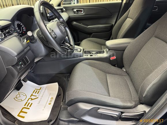 60 AY KREDİ İMKANI HONDA HR-V 1.5 E-HEV HİBRİT ELEGANCE