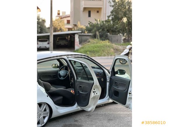 Sahibinden Renault Clio 1.2 Authentique 2004 Model 