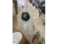 Kangoo 3 Su Radyatör Tahliye Bidon Orj Çıkma