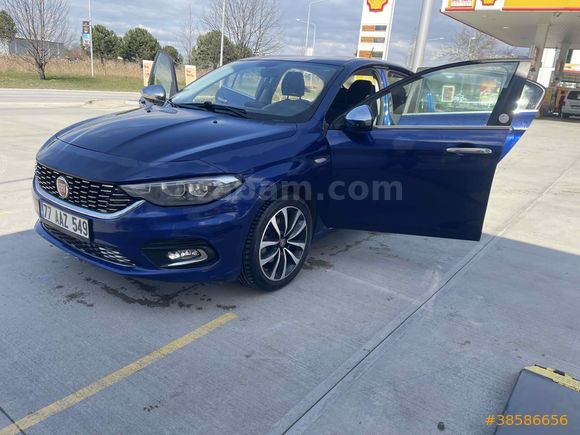 Sahibinden Fiat Egea 1.4 Fire Mirror 2020 Model  64.000 km Mavi
