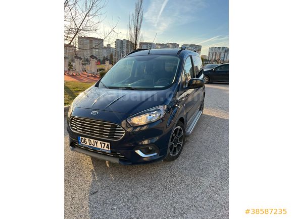 Sahibinden Ford Tourneo Courier 1.0 EcoBoost Titanium Plus 2022 Model Ankara