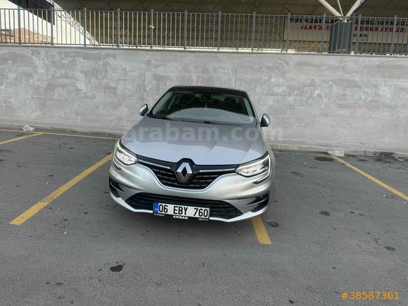 Sahibinden Renault Megane 1.3 TCe Icon 2023 Model 