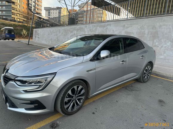 Sahibinden Renault Megane 1.3 TCe Icon 2023 Model 