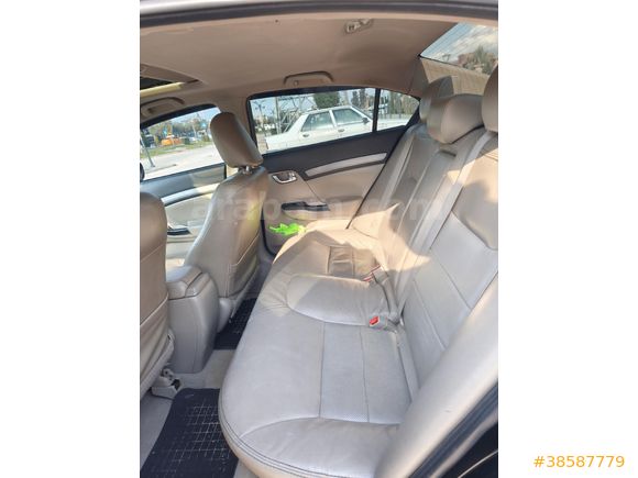 Sahibinden Honda Civic 1.6i VTEC ECO Elegance 2012 Model