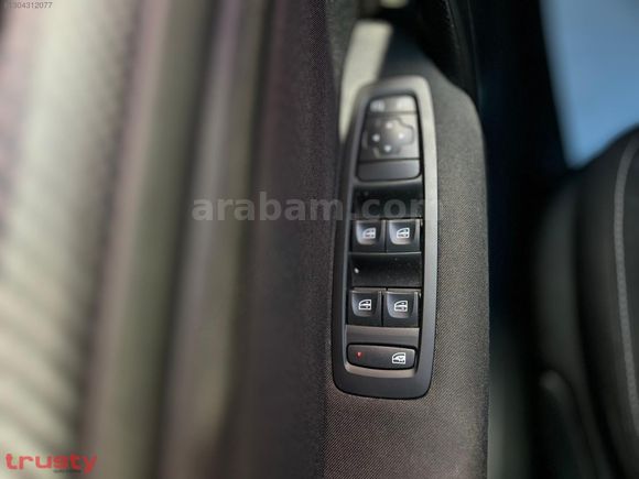 TRUSTY ONATÇA'DAN RENAULT MEGANE