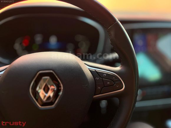 TRUSTY ONATÇA'DAN RENAULT MEGANE