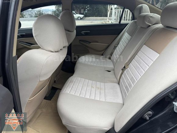 AHMET UĞURELİ'DEN OTOMATİK + SANROF HONDA CİVİC ELEGANS
