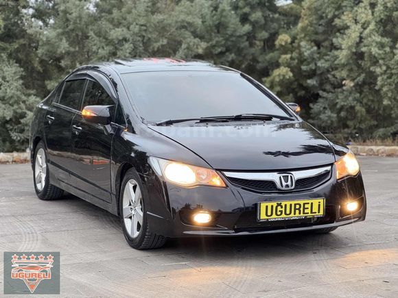 AHMET UĞURELİ'DEN OTOMATİK + SANROF HONDA CİVİC ELEGANS