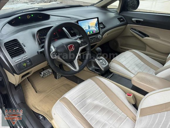 AHMET UĞURELİ'DEN OTOMATİK + SANROF HONDA CİVİC ELEGANS