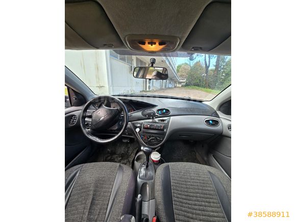 Sahibinden Ford Focus 1.6 Ghia 2001 Model