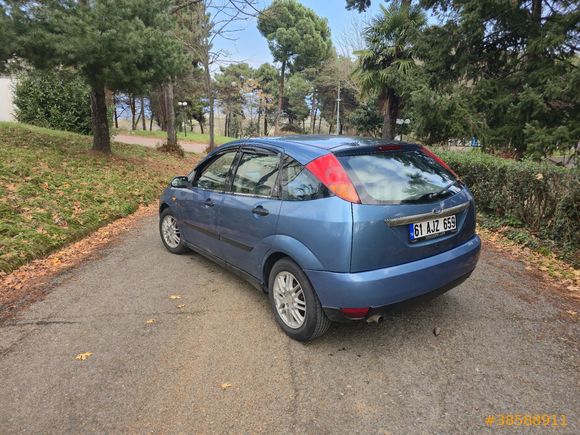 Sahibinden Ford Focus 1.6 Ghia 2001 Model