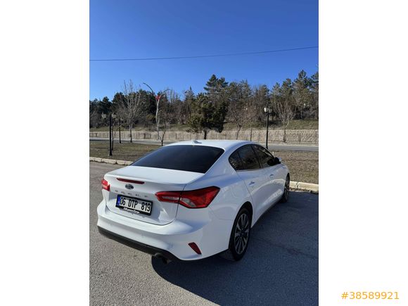 Sahibinden Ford Focus 1.0 EcoBoost Titanium Stil 2023 Model 