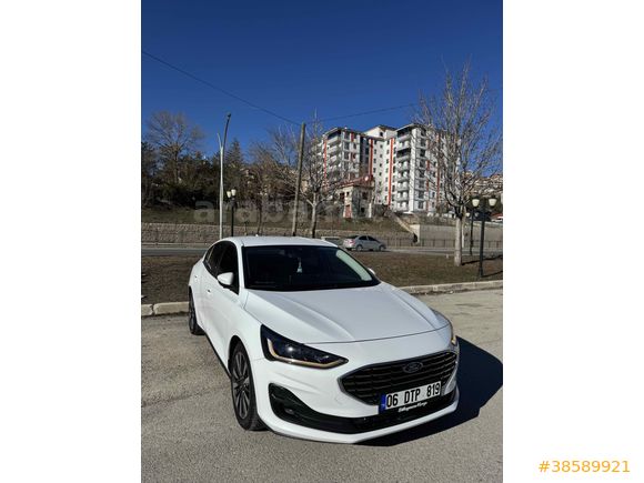 Sahibinden Ford Focus 1.0 EcoBoost Titanium Stil 2023 Model 