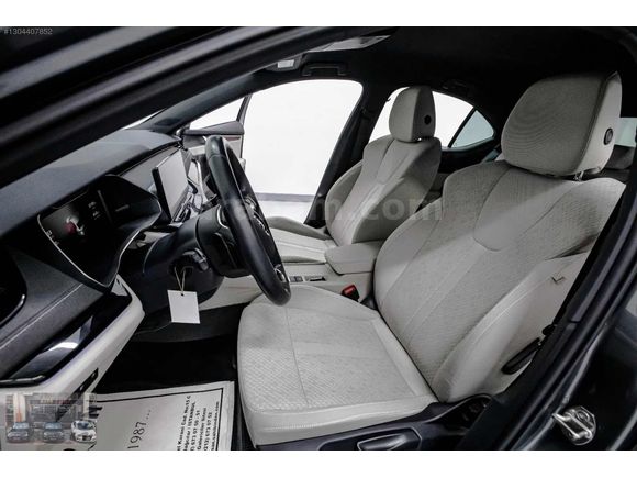 2023 OCTAVİA 1.5 e-TEC PREMIUM 38 BİN KM YETKİLİ SERVİS BAKIMLI