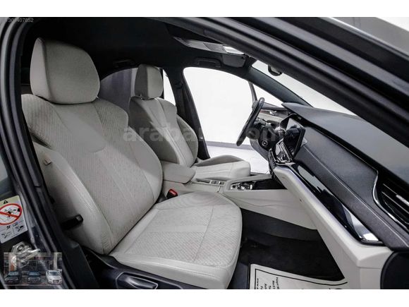 2023 OCTAVİA 1.5 e-TEC PREMIUM 38 BİN KM YETKİLİ SERVİS BAKIMLI