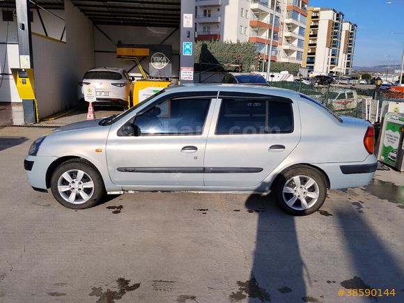 Sahibinden Renault Clio 1.4 Authentique 2004 Model