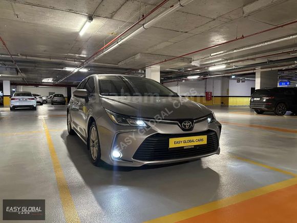 2021 TOYOTA COROLLA 1.5 DREAM 43 BIN KM DE