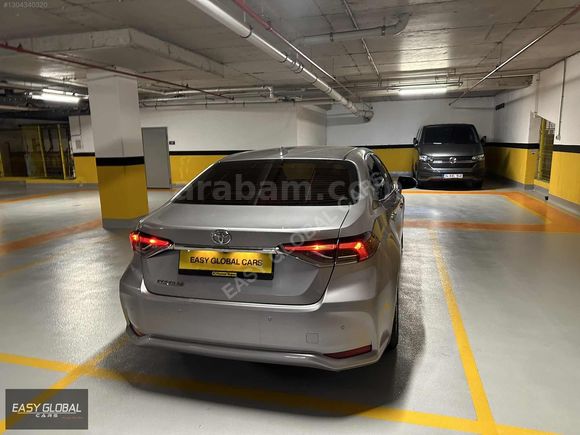 2021 TOYOTA COROLLA 1.5 DREAM 43 BIN KM DE