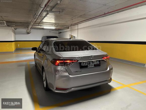 2021 TOYOTA COROLLA 1.5 DREAM 43 BIN KM DE