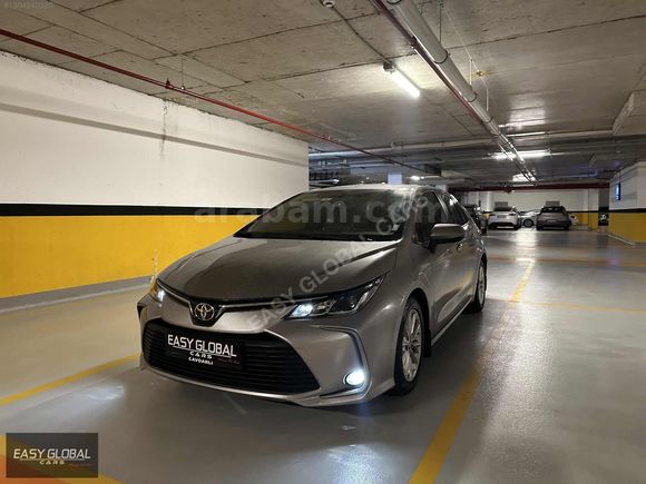 2021 TOYOTA COROLLA 1.5 DREAM 43 BIN KM DE