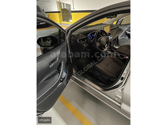 2021 TOYOTA COROLLA 1.5 DREAM 43 BIN KM DE