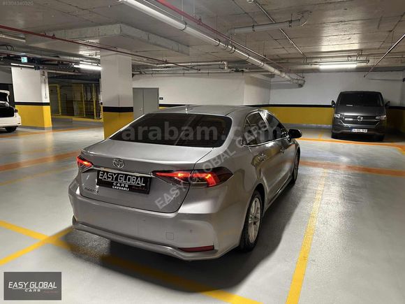 2021 TOYOTA COROLLA 1.5 DREAM 43 BIN KM DE