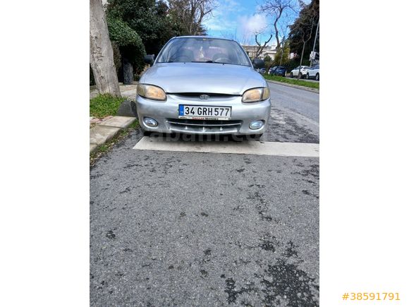 Hyundai Accent 1.3 LS 2000 Model İstanbul