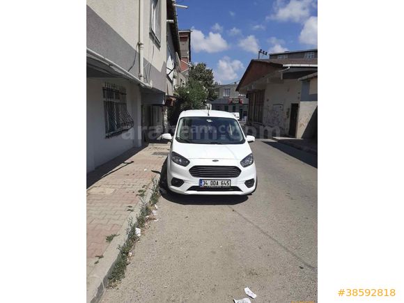 Sahibinden Ford Tourneo Courier 1.5 TDCi Delux 2020 Model  130.000 km Beyaz