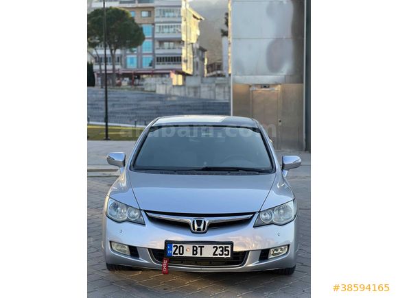 öZACAN AUTO DAN HATASIZ BOYASIZ TRAMERSİZ EMSALSİZ TEMİZLİKTE
