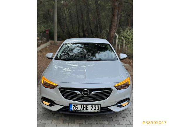 Ağır Bakımları Yapıldı – Sıfır Lastik – Masrafsız 2017 Insignia Grand Sport
