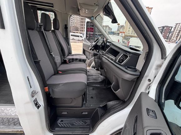 ÖZKAYALAR'DAN 2023 MODEL FORD TRANSİT ÖZEL SERİ PAKET 5 MİNİBÜS