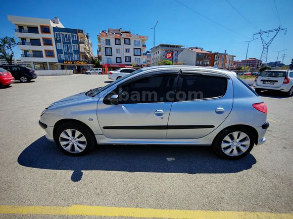 Değişensiz Peugeot 206